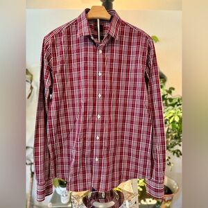 UNTUCKit Chevalier Red and Blue Check Shirt Medium Slim Fit Wrinkle Free